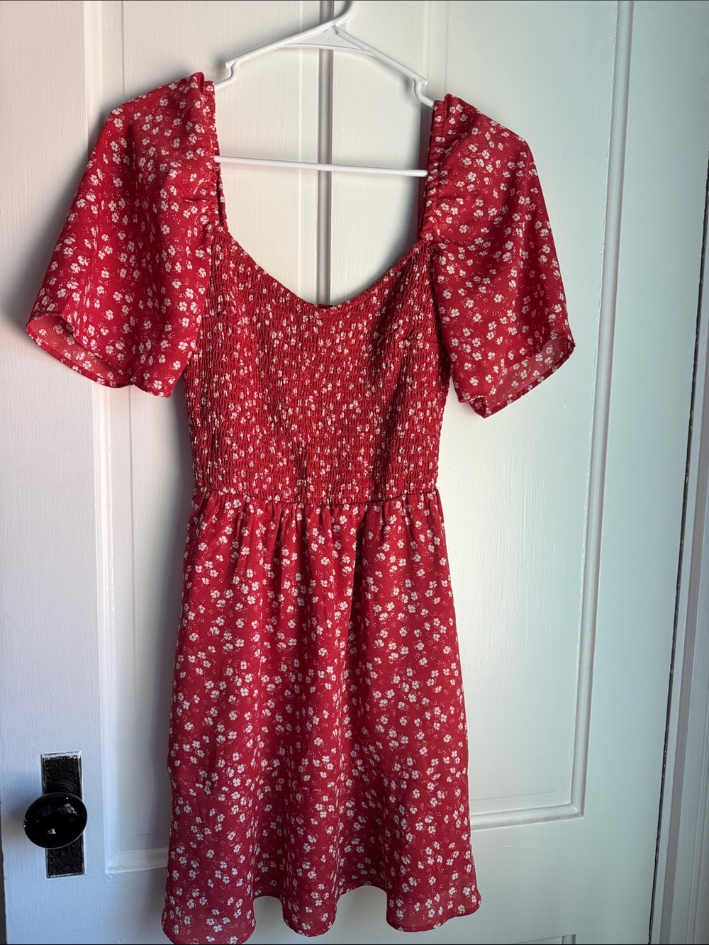 Abercrombie & Fitch Red Floral Smocked Puff-Sleeve Dress